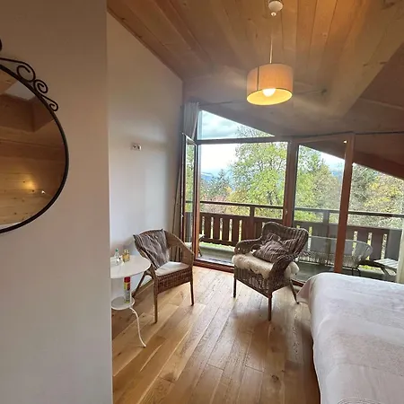 4 Pieces Avec Balcons, Proche Meribel - Fr-1-180-640 *